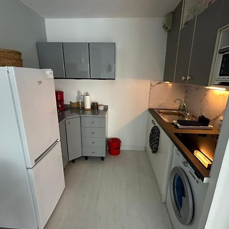 Spacieux Deux Pieces En Front De Mer Pour 4 Personnes Ref Plage 12 Saint-Raphaël Exterior foto
