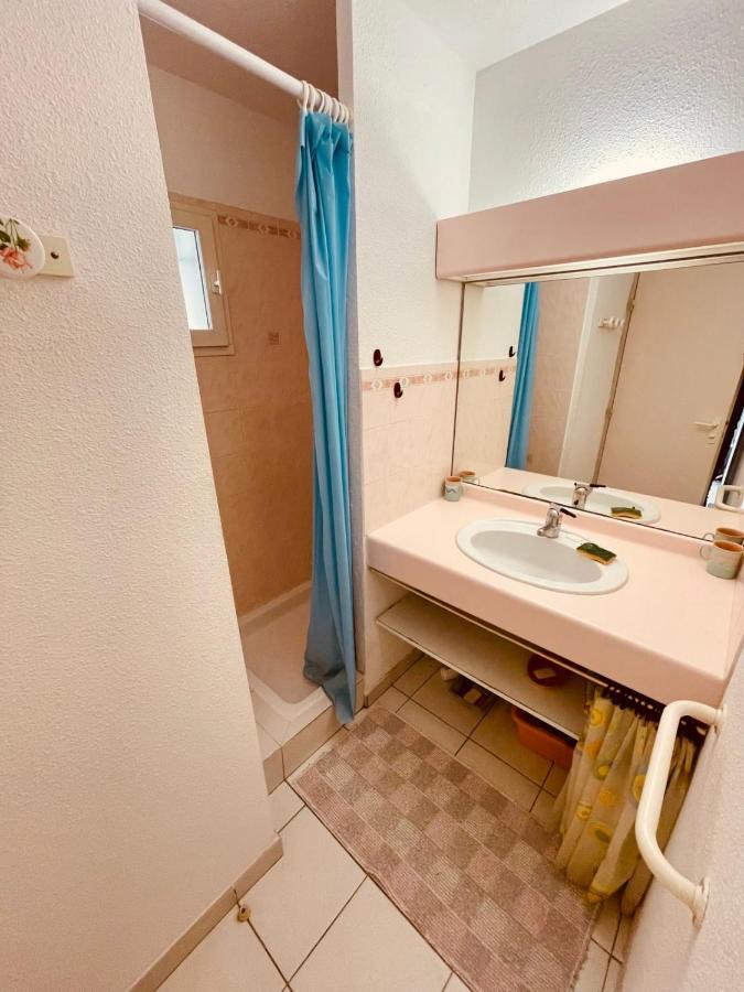 Spacieux Deux Pieces En Front De Mer Pour 4 Personnes Ref Plage 12 Saint-Raphaël Exterior foto